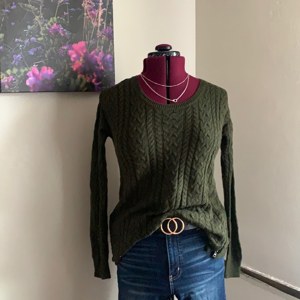 L sweater